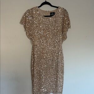 Stunning Adrianna Papell Gold Sequin Beaded Midi Dress